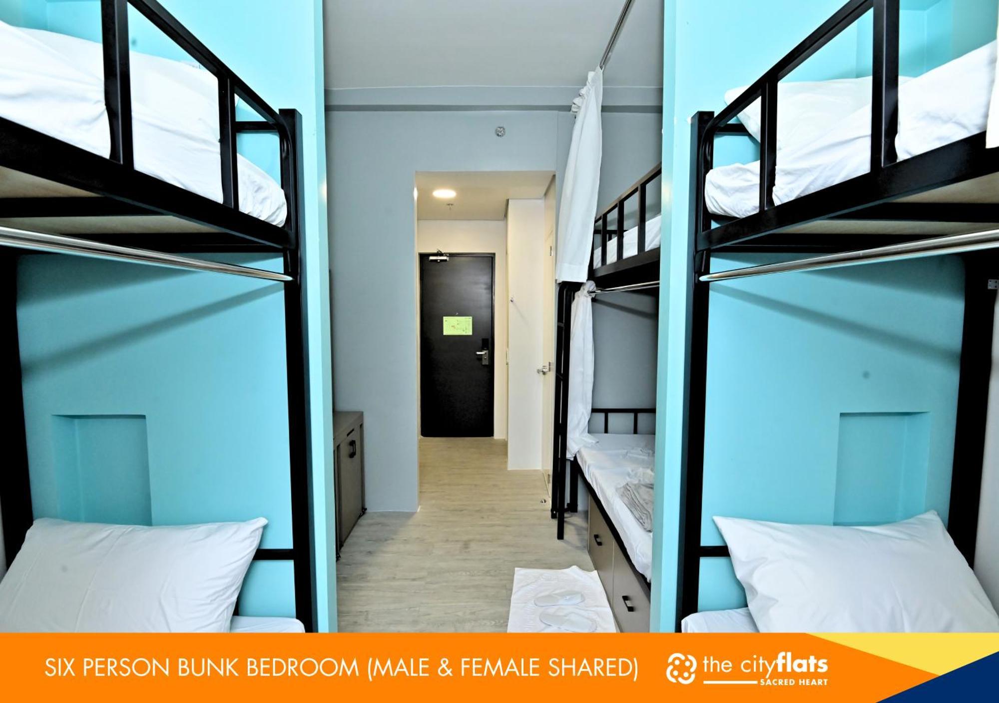 The City Flats Sacred Heart Makati City Szoba fotó